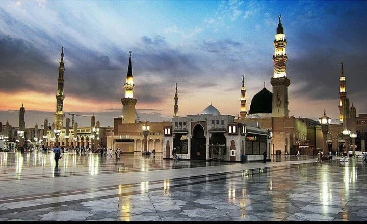 Economy 10 Nights December Umrah Package